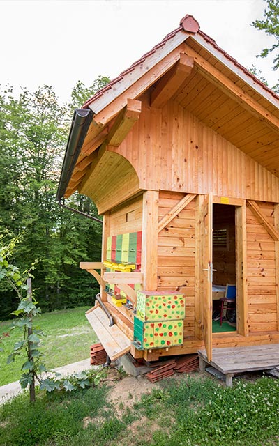 Čebelnjak za API terapije